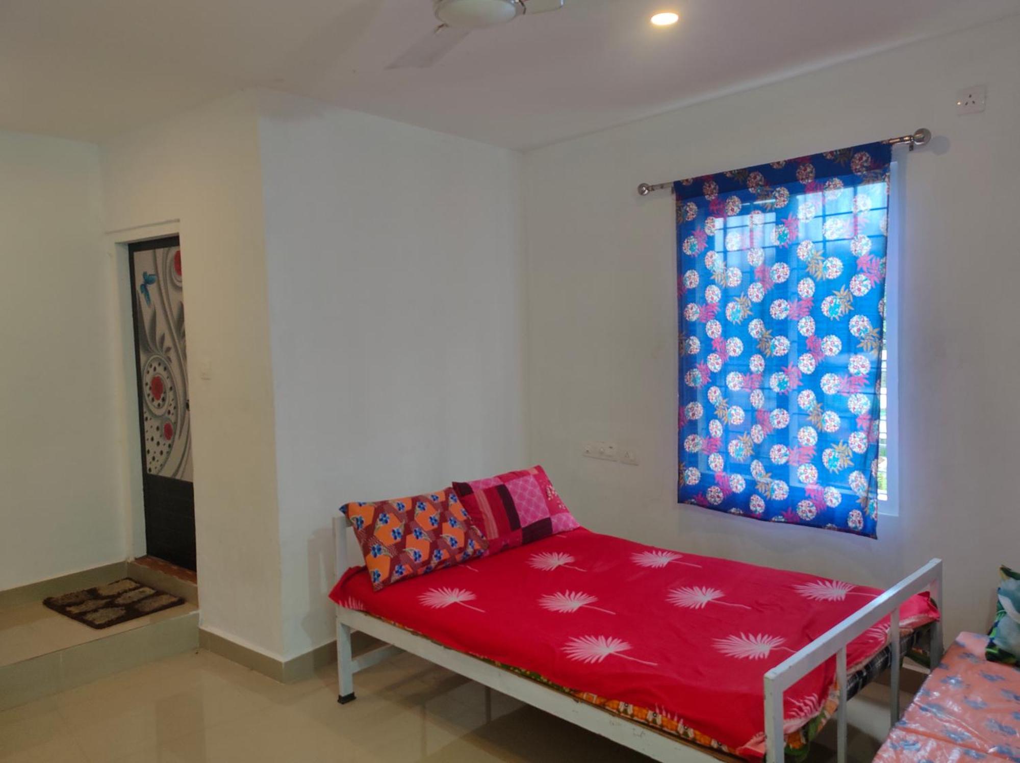 Vip Cottage Kudayattur Bilik gambar